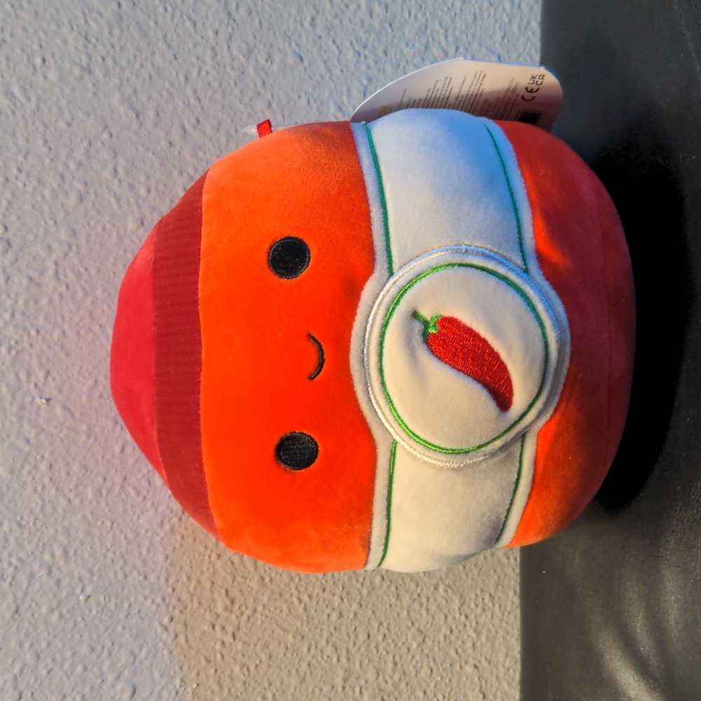 Squishmallows Illia 7 Inch Hot Sauce Red Pepper